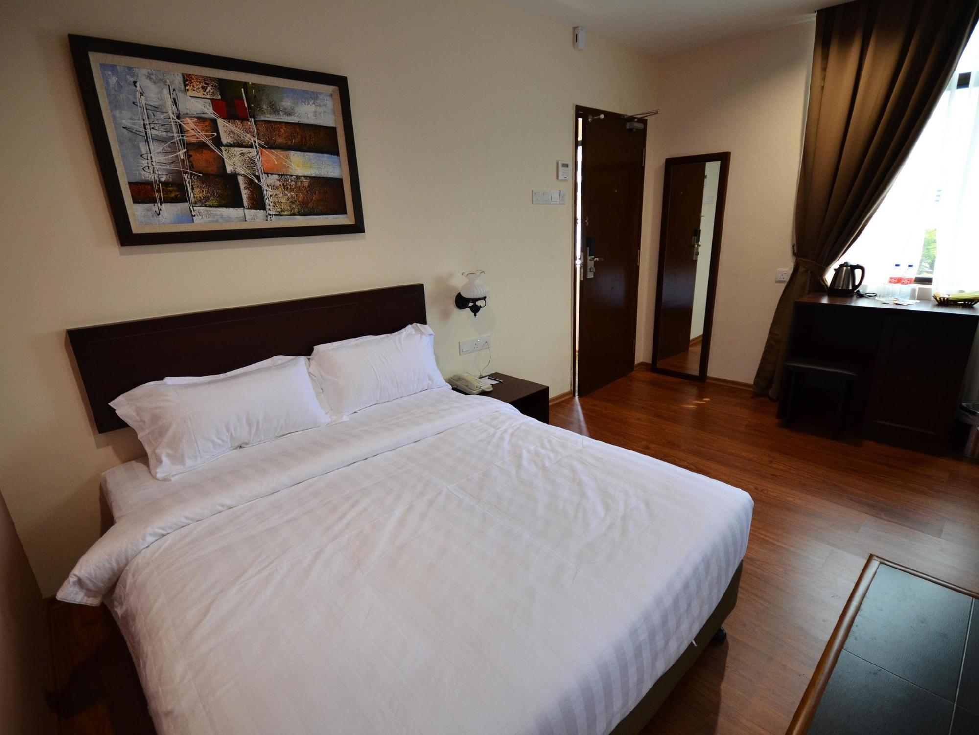 906 Riverside Hotel Malacca Exterior photo